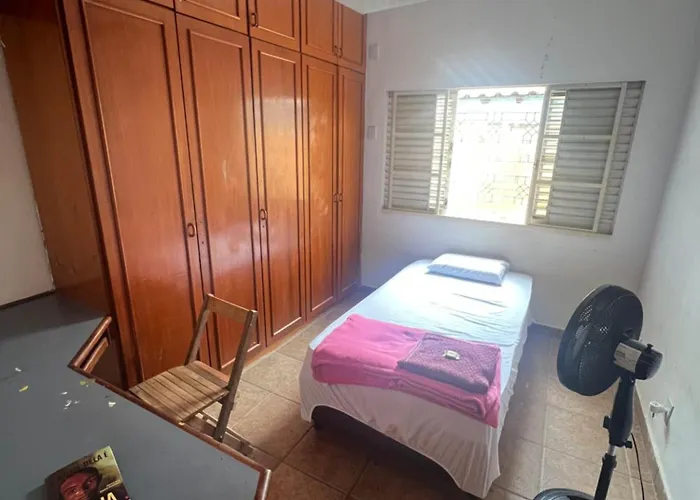 Hotel Ceres 12 - Quarto Com Ventilador